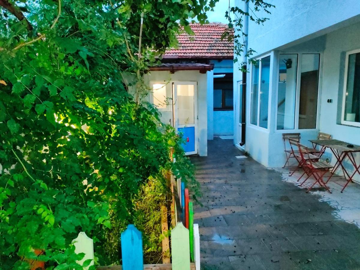 Ivavev Is Us Bythesea Constanta Ngoại thất bức ảnh