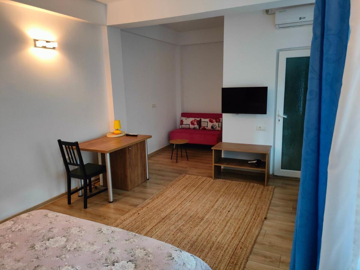Ivavev Is Us Bythesea Constanta Ngoại thất bức ảnh