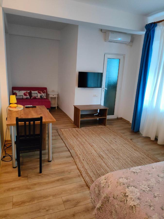 Ivavev Is Us Bythesea Constanta Ngoại thất bức ảnh